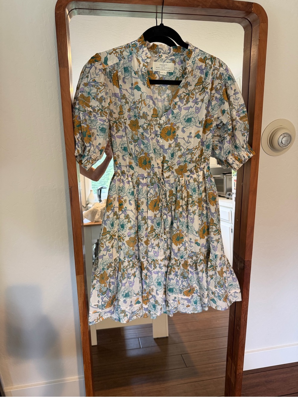 Travata California Birds of Paradise Floral Puff-Sleeve Tiered Mini Dress - Picture 4 of 6